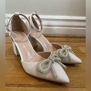 SHEIN Bridal Pointed Toe Heels, Pearl Bowtie Accents